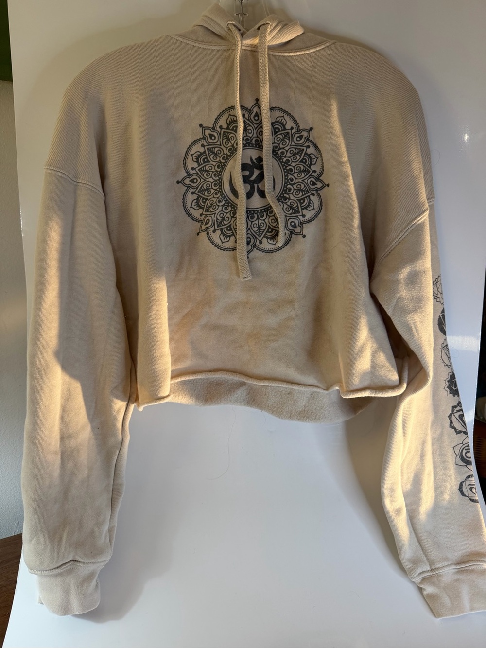 Ancient Language Casual Cropped Hoodie with Mandala Print - Beige size large